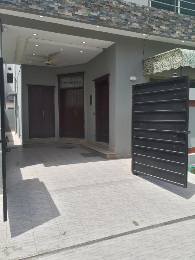 Fully Serviced Holiday Home Near Lahore Ring Road Εξωτερικό φωτογραφία